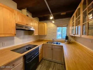 Photo #6: 6190719 Listing