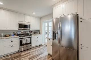 Photo #6: 6190762 Listing 