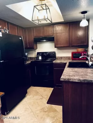 Photo #3: 6190894 Listing 