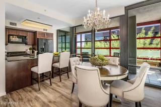 Photo #5: 6190905 Listing