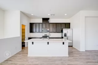 Photo #3: 6190969 Listing