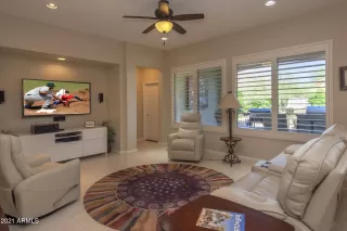 Photo #6: 6191134 Listing