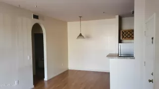 Photo #2: 6191163 Listing