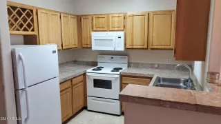 Photo #5: 6191163 Listing