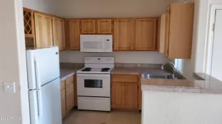 Photo #6: 6191163 Listing