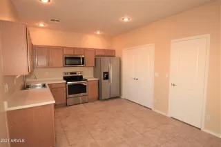 Photo #5: 6191271 Listing 