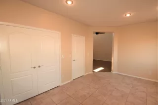 Photo #6: 6191271 Listing 