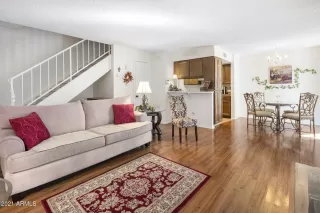 Photo #1: 6191382 Listing 