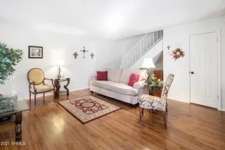 Photo #2: 6191382 Listing 