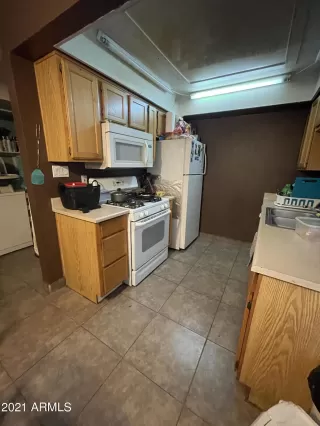 Photo #2: 6191384 Listing