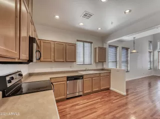 Photo #5: 6191437 Listing 