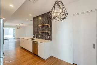 Photo #4: 6191540 Listing 