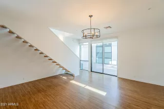 Photo #5: 6191540 Listing 