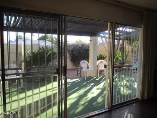 Photo #4: 6191685 Listing