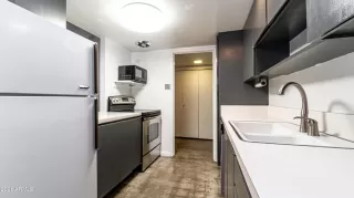 Photo #3: 6191776 Listing