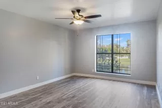 Photo #5: 6191950 Listing