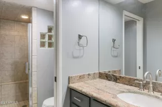 Photo #6: 6191950 Listing