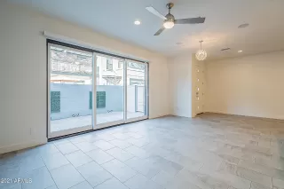 Photo #6: 6191966 Listing