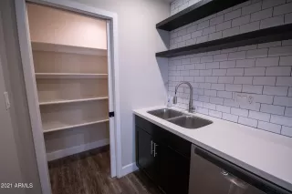 Photo #3: 6192094 Listing