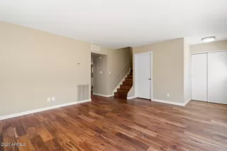 Photo #4: 6192145 Listing 