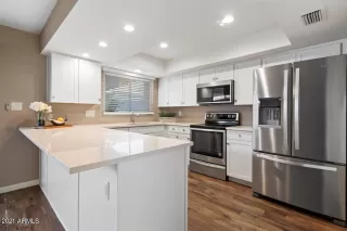 Photo #5: 6192145 Listing 