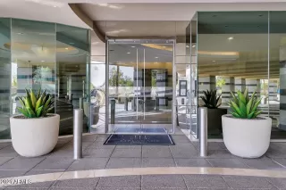 Photo #5: 6192536 Listing