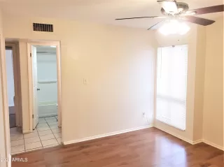 Photo #6: 6192573 Listing