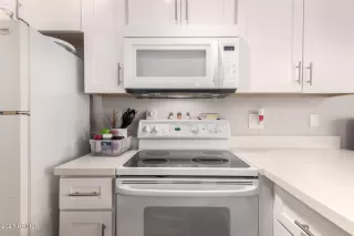 Photo #4: 6192631 Listing