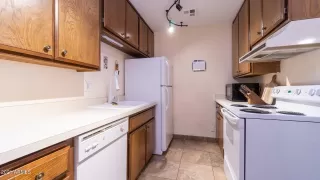 Photo #5: 6192727 Listing