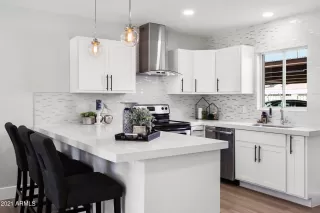 Photo #3: 6192738 Listing