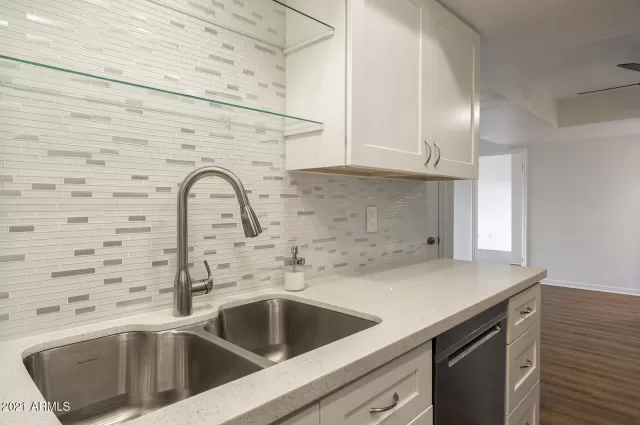 MLS: 6193064 Condo For Sale