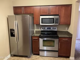Photo #2: 6193071 Listing 