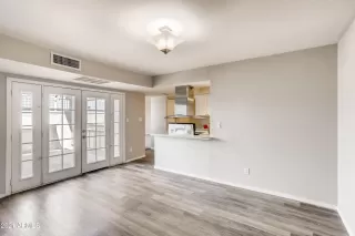 Photo #6: 6193216 Listing 