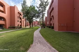 Photo #4: 6193292 Listing