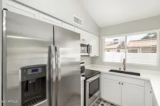 Photo #4: 6193370 Listing 
