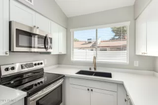 Photo #6: 6193370 Listing 