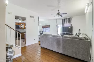 Photo #3: 6193426 Listing 