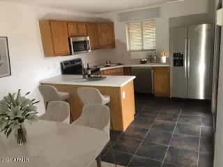 Photo #3: 6193590 Listing