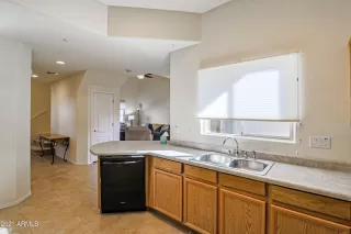 Photo #6: 6193753 Listing