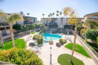 Photo #4: 6193757 Listing