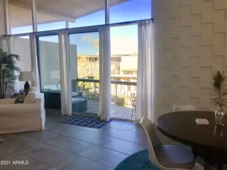 Photo #5: 6193757 Listing