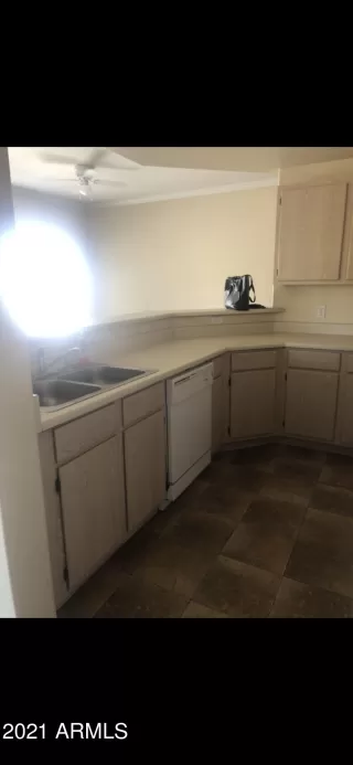 Photo #4: 6193819 Listing