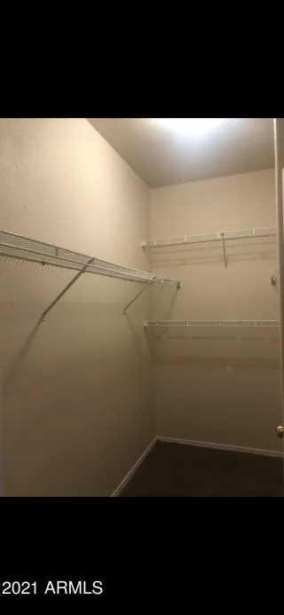 Photo #5: 6193819 Listing