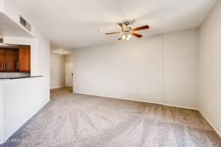 Photo #6: 6193852 Listing