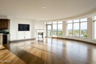 Photo #2: 6193859 Listing