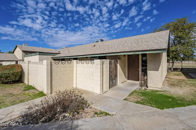 MLS: 6193921 Condo For Sale