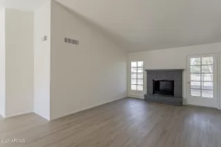 Photo #6: 6193921 Listing 