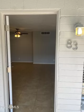 Photo #6: 6193954 Listing