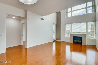Photo #1: 6194026 Listing 