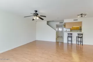 Photo #6: 6194042 Listing